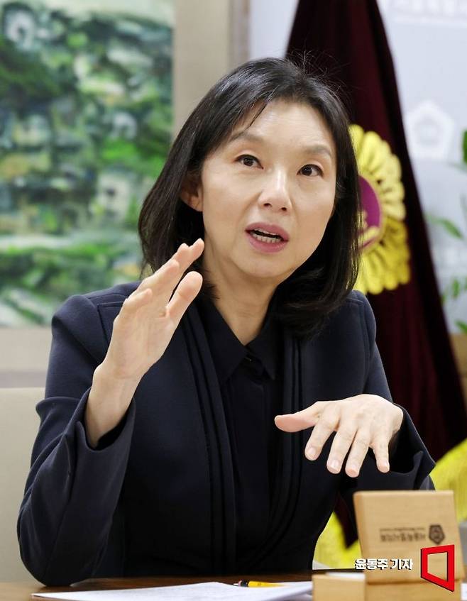 최호정 서울시의회 의장이 아시아경제와 인터뷰를 하고 있다. 윤동주 기자