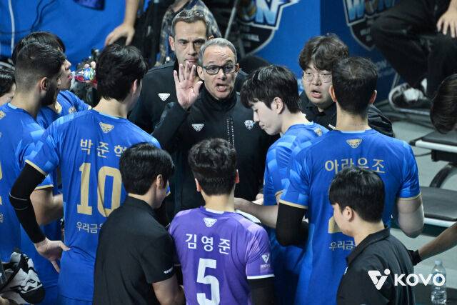 우리카드 파에스 감독./KOVO