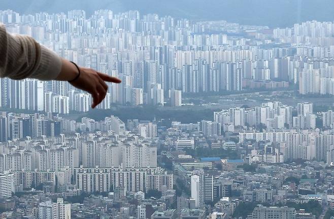 서울 송파구 서울스카이전망대에서 바라본 송파구 아파트단지 모습. 2025.6.29.(ⓒ뉴스1, 무단 전재-재배포 금지)