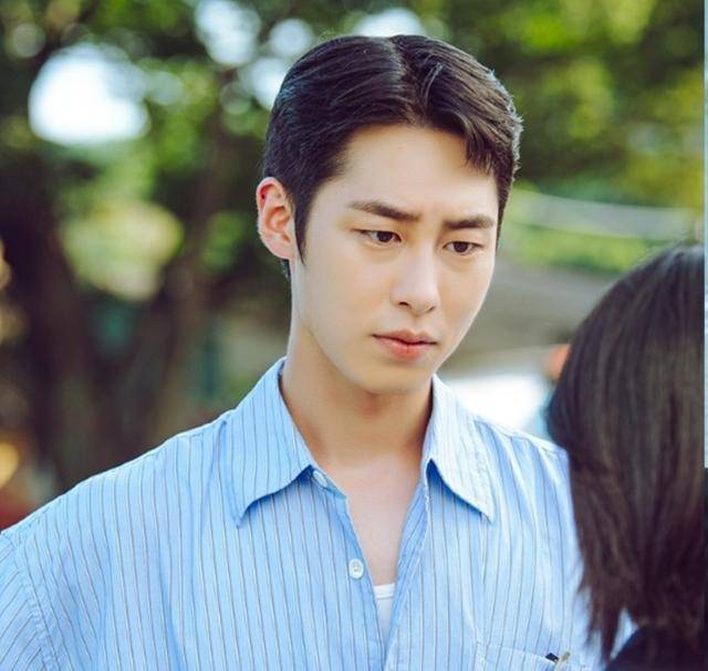 '마지막 썸머'는 어릴 적부터 친구인 남녀가 판도라의 상자 속에 숨겨둔 첫사랑의 진실을 마주하게 되면서 펼쳐지는 리모델링 로맨스 드라마다. KBS2 제공