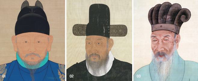 Portraits of Yi Seong-gye, left, founder of the Joseon Dynasty (1392-1910) who lived between 1335 and 1408; O Myeong-hang, center, a high-ranking official who lived between 1673 and 1728; and Shin Im, a high-ranking official who lived between 1638 and 1725. [KOREA HERITAGE SERVICE]