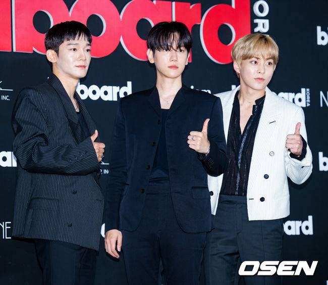 [OSEN=민경훈 기자] 27일 오후 서울 중구 서울 신라호텔 영빈관에서 'Billboard K POWER 100' 이벤트 포토월 행사가 진행됐다. 이 행사는 빌보드 코리아의 공식 론칭을 기념하는 자리로, 한국 대중음악의 근 100년 역사를 기념하며 K-팝을 중심으로 한 한국 음악이 세계 음악 산업에 끼친 영향력을 조명하기 위해 마련됐다.첸백시가 포토타임을 갖고 있다. 2024.08.27 / rumi@osen.co.kr