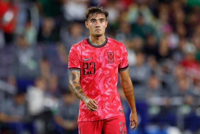 한국 축구대표팀에서의 옌스 카스트로프.   AFP연합뉴스