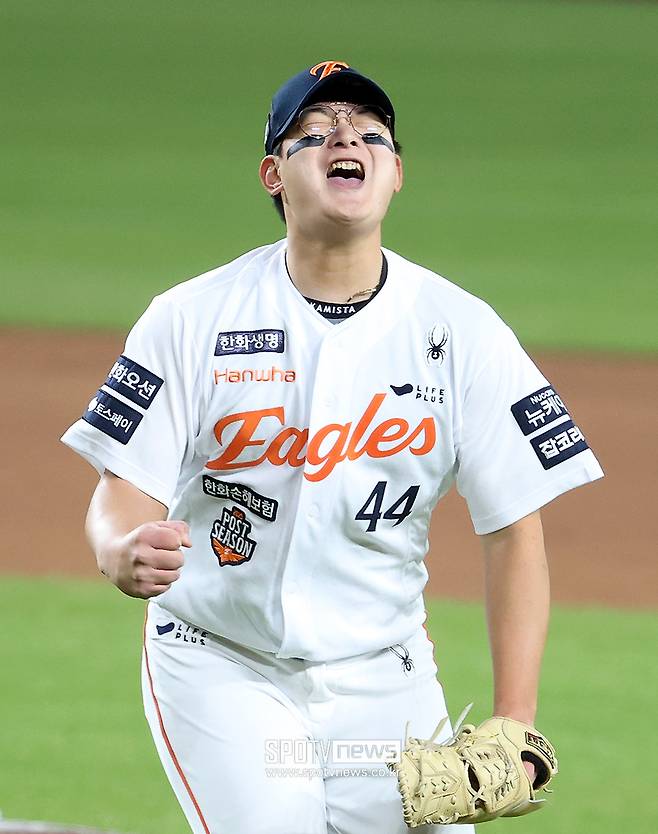 ▲ 폭투로 1점을 주기는 했지만 1.2이닝을 잘 버틴 김서현 ⓒ곽혜미 기자