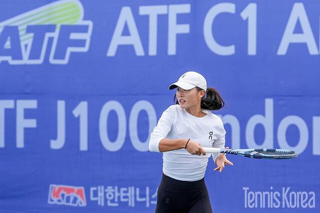 여자단식의 강력한 우승 후보 홍예리.