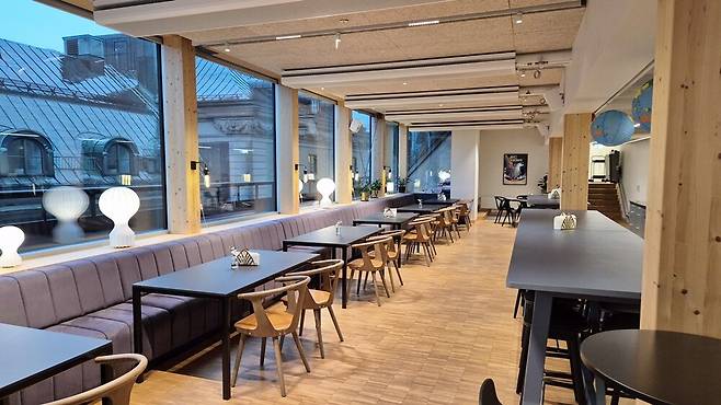 ▲ 식사를 해결하거나 '피카(FIKA)'를 즐길 때 활용되는 공용 공간도 넓직하고