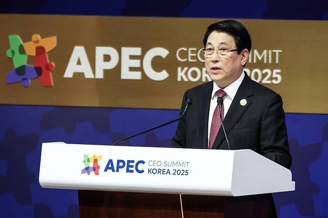 Vietnamese President Luong Cuong speaks at the APEC CEO Summit at the Gyeongju Arts Center in North Gyeongsang Province on Thursday. (Im Se-jun/The Korea Herald)