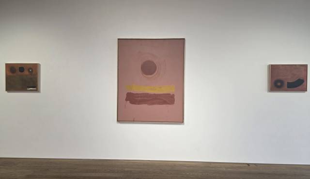 서울 한남동 페이스갤러리 3층에서 만날 수 있는 아돌프 고틀리브의 작품들. 김경미 기자