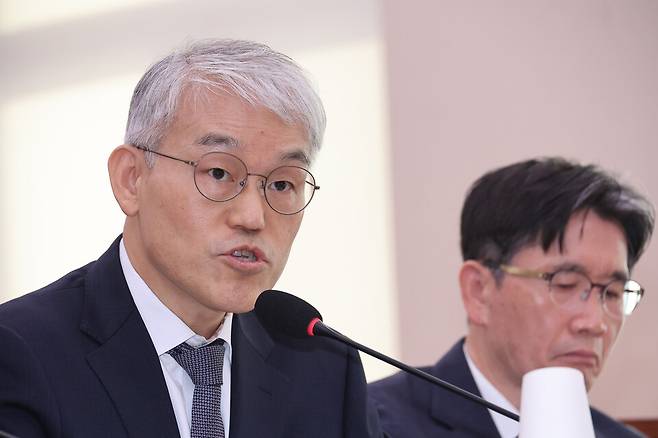 천대엽&nbsp;법원행정처장이 30일 서울 여의도 국회 법제사법위원회에서 열린 종합감사에서 답변하고 있다. ⓒ연합뉴스