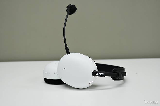 ▲ 마이크를 꽂았을 때의 모습