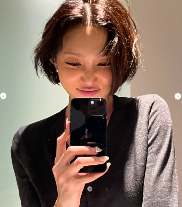 마마무 화사 SNS