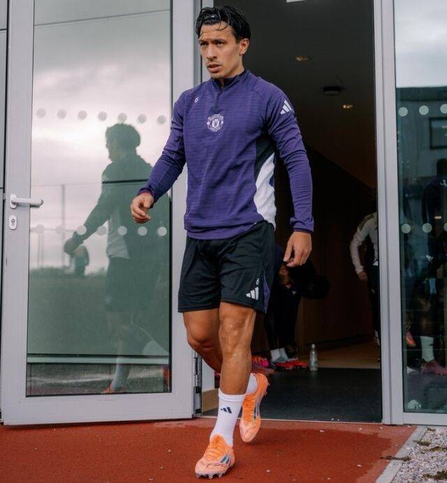 팀 훈련에 복귀한 리산드로 마르티네스./맨체스터 유나이티드