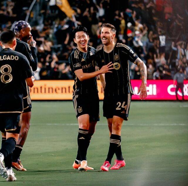 손흥민, 라이언 홀링스헤드./LA FC