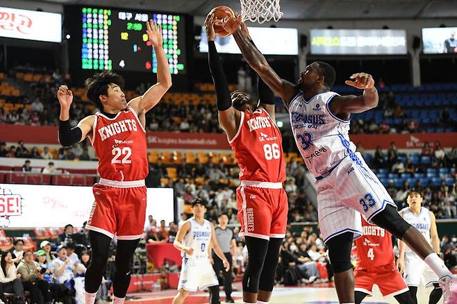 [서울=뉴시스] 프로농구 서울 SK의 대릴 먼로. (사진=KBL 제공) *재판매 및 DB 금지