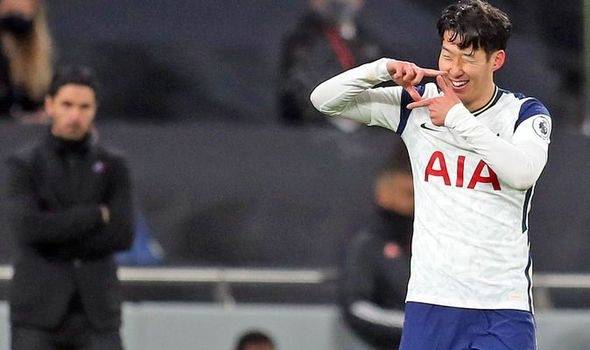 토트넘 시절 손흥민을 바라보는 아르테타 감독. 게티이미지