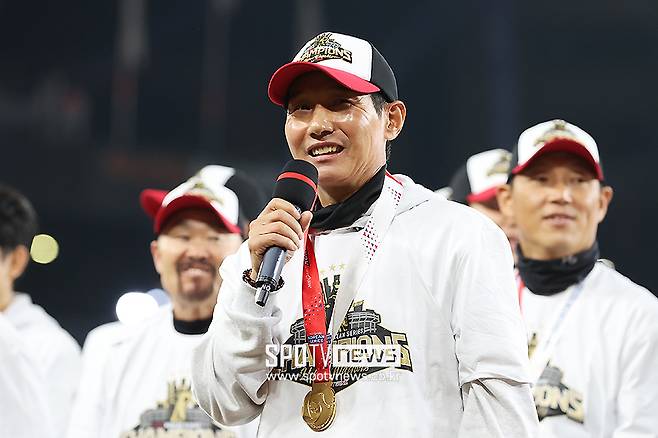 ▲ 염경엽 감독은 과거 실패에서 반성하고 배우며 자신의 야구 인생의 전성기를 열었다 ⓒ곽혜미 기자