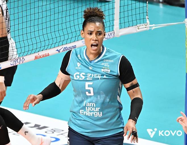 득점 후 환호하는 GS칼텍스의 실바 [한국배구연맹 제공. 재판매 및 DB 금지]