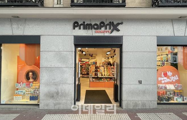 스킨1004가 입점키로 한 스페인 ‘프리마프릭스’ 매장 (사진=스킨1004)
