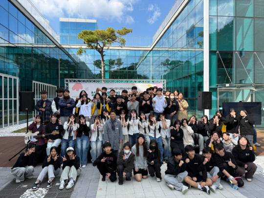 지난 1일 열린 2025년 청소년 동아리 내비게이션 행사가 청소년들의 열정과 창의로 빛나는 축제로 성황리에 개최됐다. 계룡시 제공