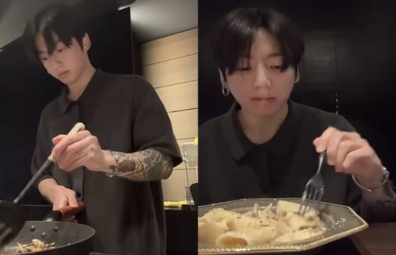 팬들에게 자신이 만든 레시피를 소개하는 정국. 정국 라이브 캡처