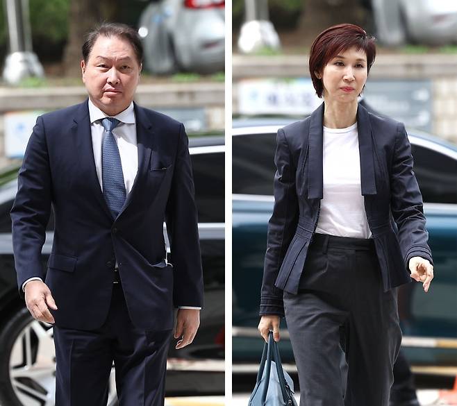 최태원 SK그룹 회장과 노소영 아트센터 나비 관장이 2024년 4월 16일 서울고등법원에서 열린 이혼 소송 항소심 공판에 출석하고 있다. 사진=연합뉴스