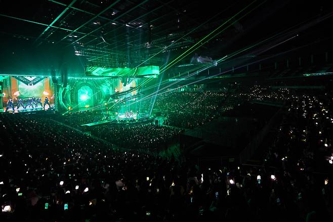 그룹 NCT 위시가 2일 오후 운서동 인스파이어 아레나에서 첫 단독 콘서트 ‘인투 더 위시 : 아워 위시’를 진행하고 있다. SM엔터테인먼트 제공