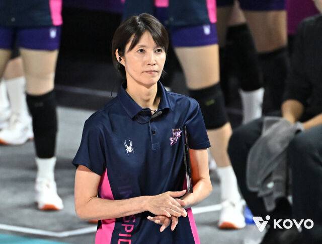 흥국생명 요시하라 도모코 감독./KOVO