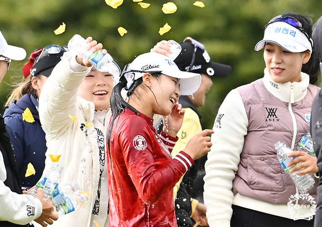 [서울=뉴시스] 한국여자프로골프(KLPGA) 투어 고지원, S-OIL(에쓰오일) 챔피언십 우승. (사진=KLPGA 제공) *재판매 및 DB 금지