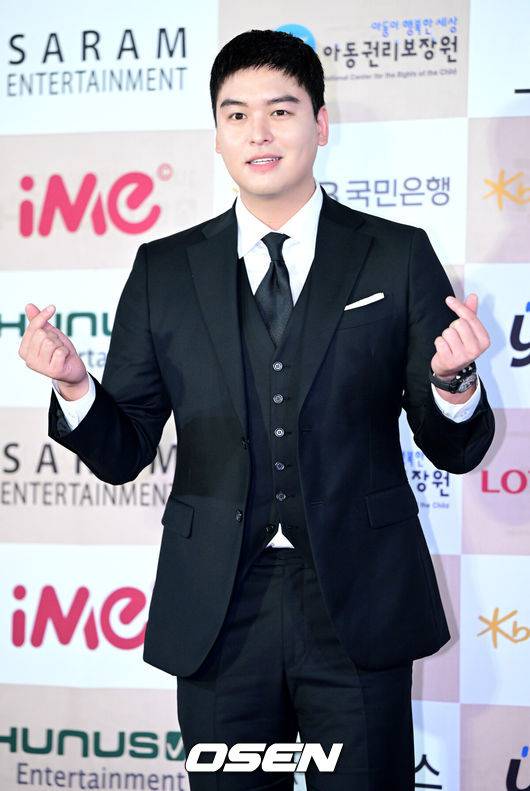 [OSEN=최규한 기자] 13일 오후 서울 장충동 크레스트72에서 ‘2023 방송광고페스티벌’이 열렸다.배우 이장우가 행사에 참석해 포즈를 취하고 있다. 2023.07.13 / dreamer@osen.co.kr