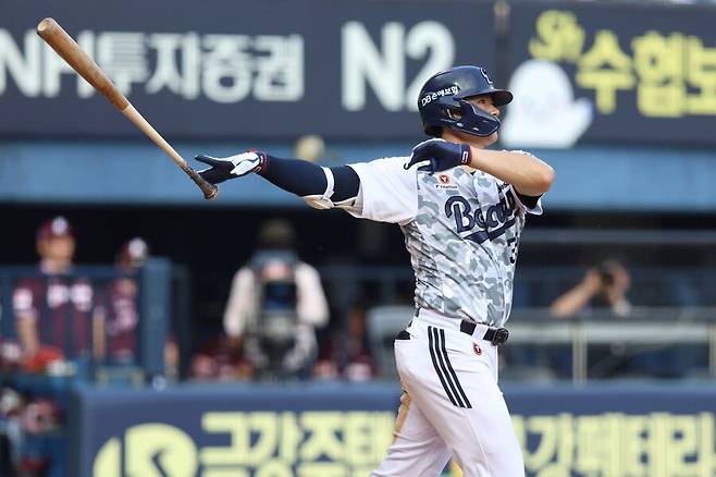 ▲ 두산과 두 번째 FA 협상이 관심을 모으는 김재환 ⓒ두산베어스