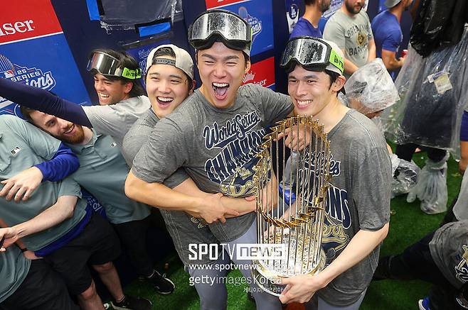 ▲ 다저스 일본인 선수 오타니 쇼헤이와 야마모토 요시노부, 사사키 로키(왼쪽부터).