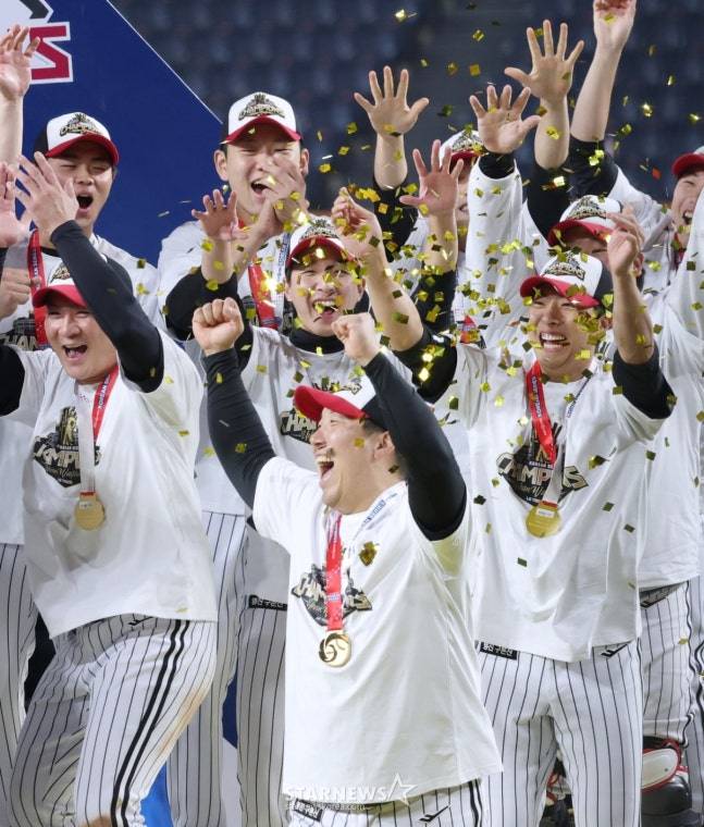 LG 트윈스 외야수 김현수. /사진=김진경 대기자