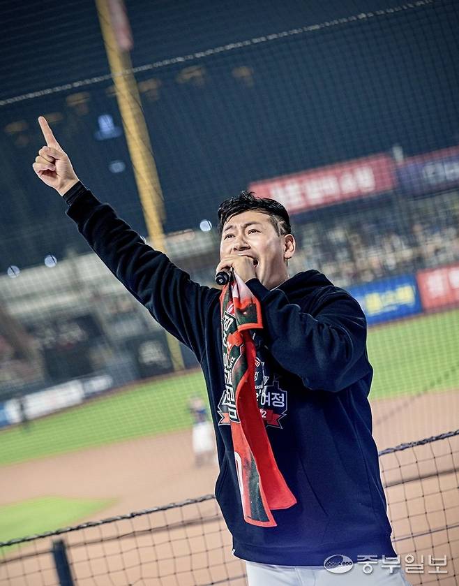 KT 위즈 김주일 응원단장. 임태선 시민기자