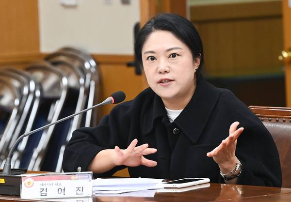 김여진 카페지니 대표