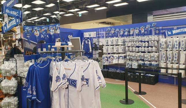 최강야구 팝업스토어./사진=형지엘리트 제공