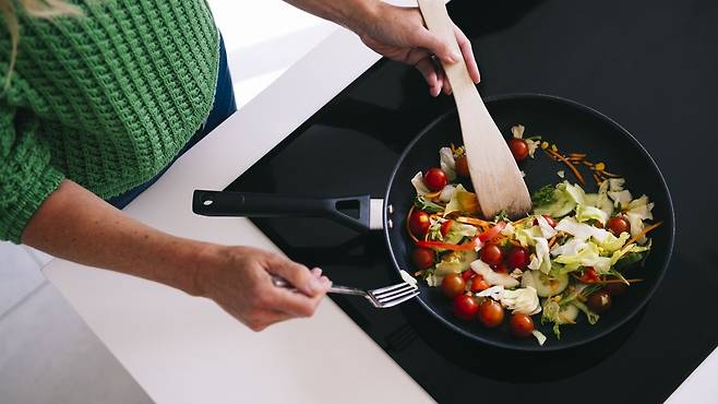익혀 먹었을 때 영양소 흡수율이 더 높아지는 채소들이 있다&nbsp;｜출처: 클립아트코리아