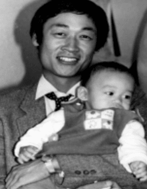 김용희와 첫 번째 아들 모습. 채널에이 자료