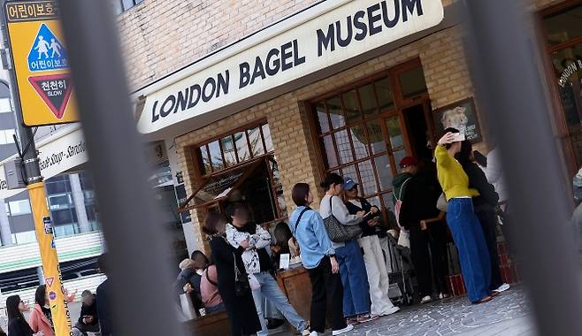 고용노동부, 런던베이글뮤지엄 근로감독 착수 - 사진은 30일 서울 종로구 런던베이글뮤지엄 매장 모습. 2025.10.30 뉴스1