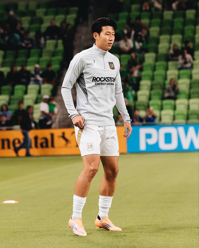LAFC 손흥민이 3일(한국시간) 오스틴과 MLS 플레이오프 원정 2차전 전반전서 1골과 1도움을 기록하며 3-0 리드를 안겼다. 사진출처|LAFC 페이스북