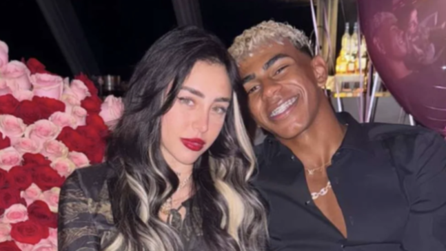 바르셀로나 야말이 애인 니키 니콜과 결별을 발표했다. 더선 캡처