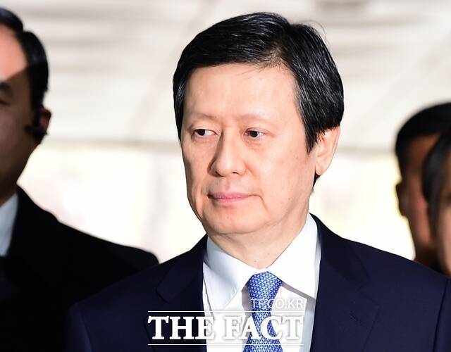 4일 재계에 따르면 신동주 전 일본 롯데홀딩스 부회장은 지난 2022년 11월 이후 고 신격호 창업주 선영을 찾지 않고 있다. /더팩트 DB