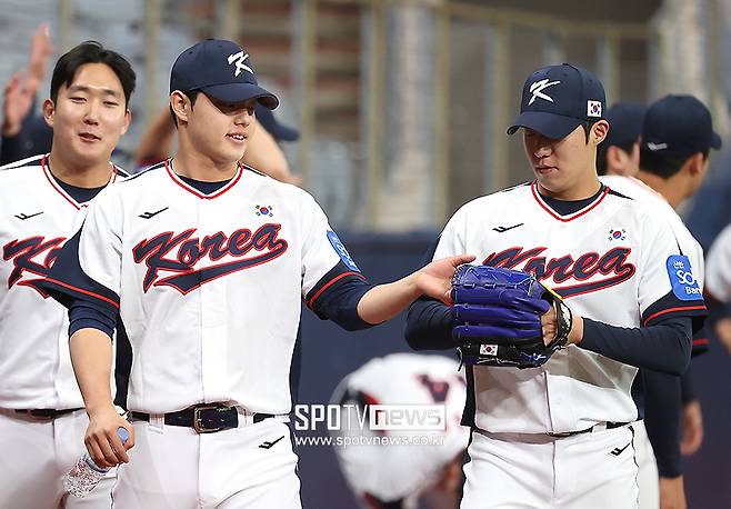 ▲ 문동주, 원태인 ⓒ곽혜미 기자