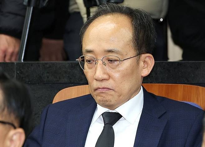 의총 참석한 추경호 의원