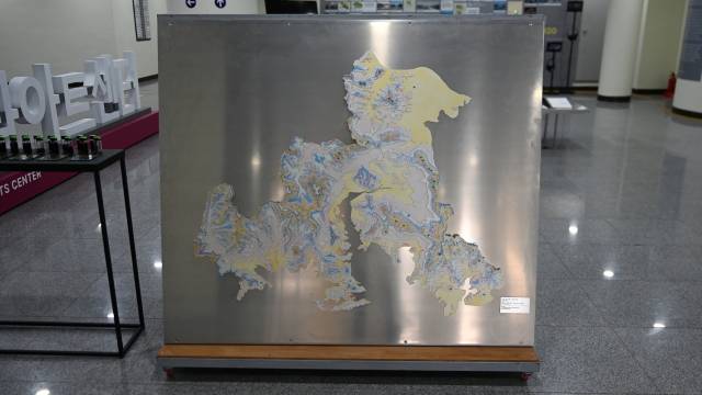 F5 Collective의 ‘창원지형도’./한유진 기자/