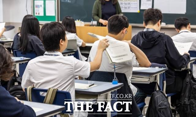고교학점제는 올해 고등학교 1학년부터 전면 적용됐다. 사진은 서울의 한 고등학교. /더팩트 DB