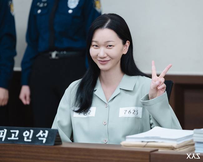 엑스와이지 스튜디오 제공