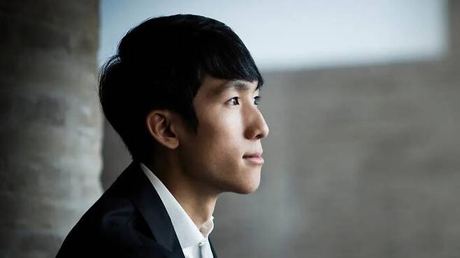 제19회 쇼팽 콩쿠르 우승자 에릭 루 (사진 :&nbsp;쇼팽 콩쿠르 홈페이지)