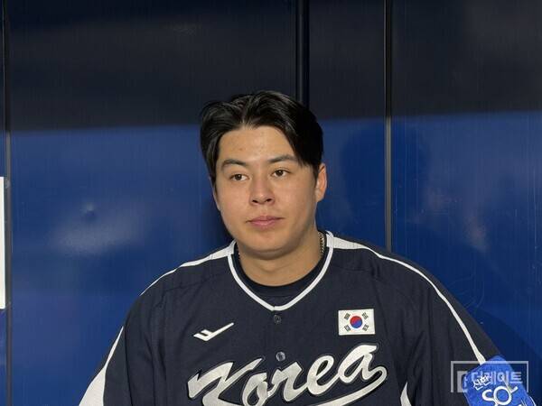 5일 고척에서 취재진을 만나 폰세와 와이스에 대해 말한 노시환. (사진=더게이트 박승민 기자)