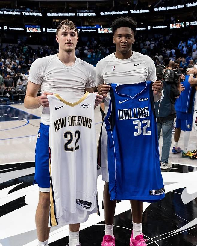 (왼쪽부터) 쿠퍼 플래그, 데릭 퀸