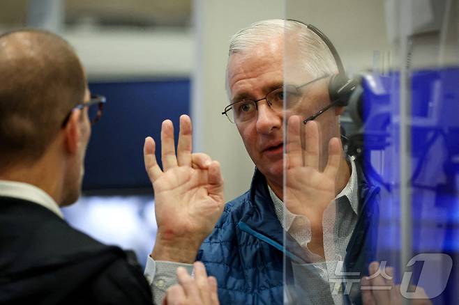 뉴욕증권거래소의 트레이더들 ⓒ 로이터=뉴스1